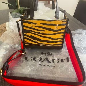 Coach Dempsey Tote 22 w/ Tiger Print